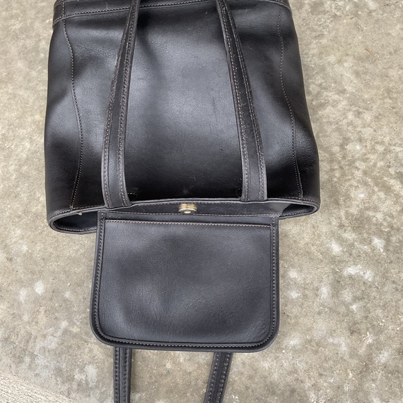 Coach Vintage 9305 Bleeker Duffel Black Leather Bag - Picture 6 of 9